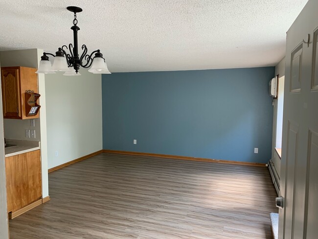 Living Room - 37177 County Road 9