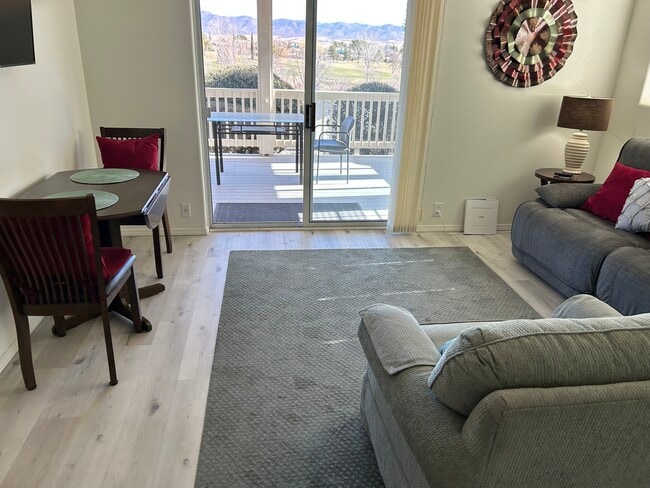 Building Photo - 799 N San Carlos Dr