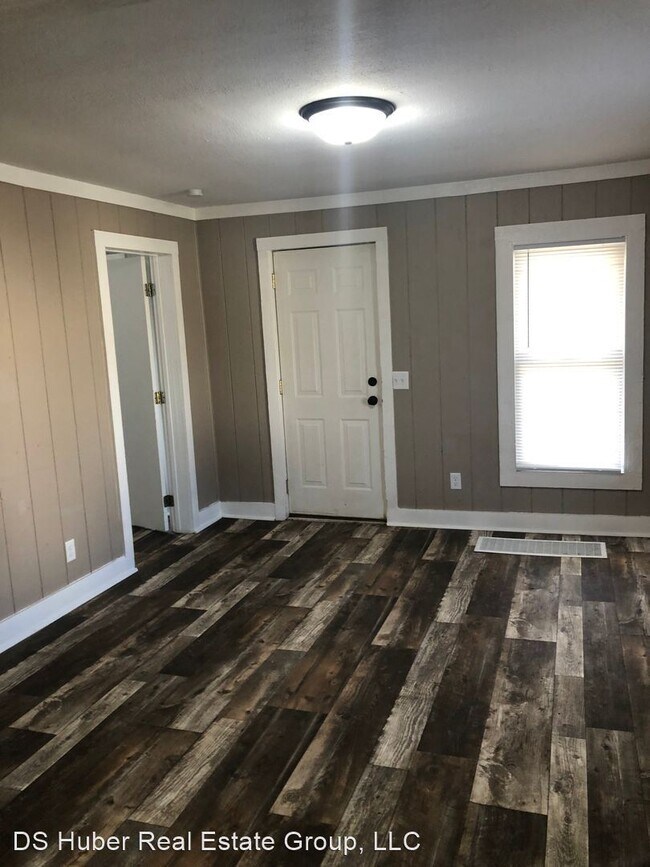 Foto del edificio - 1 br, 1 bath House - 924 N Pine St