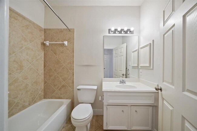 Foto del edificio - 5305 Schuler St