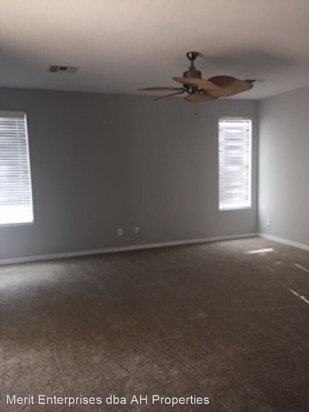 Foto del edificio - 4 br, 3 bath House - 4267 S FIRESIDE TR