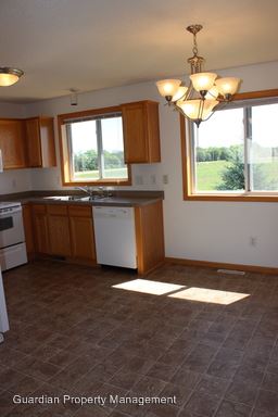 Building Photo - 4396 Blakewood Dr