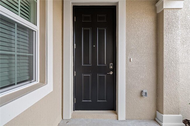 Foto del edificio - 18156 Pleasantview Blvd