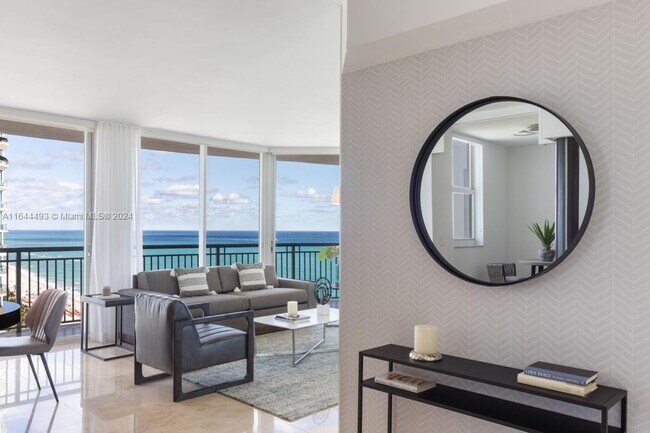 Building Photo - 17375 Collins Ave