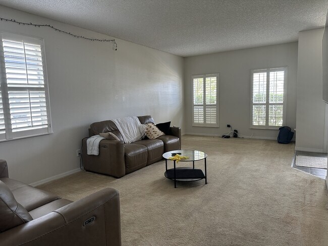 Foto del edificio - 14644 Kristenright Ln