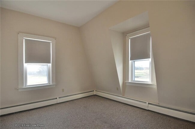 Building Photo - 324 Fort St