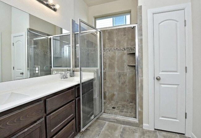 Building Photo - 11820 Pecangate Way