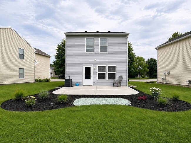 Foto del edificio - 12754 Crescent Dr