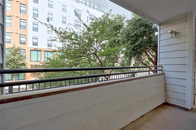 Foto del edificio - 501 W 26th St