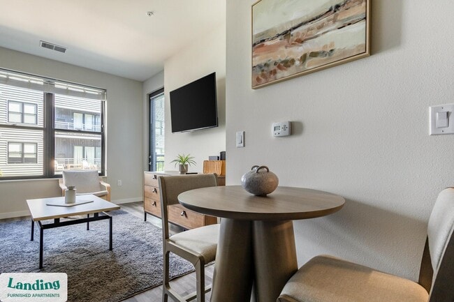 Foto del edificio - 11221 Synergy Dr