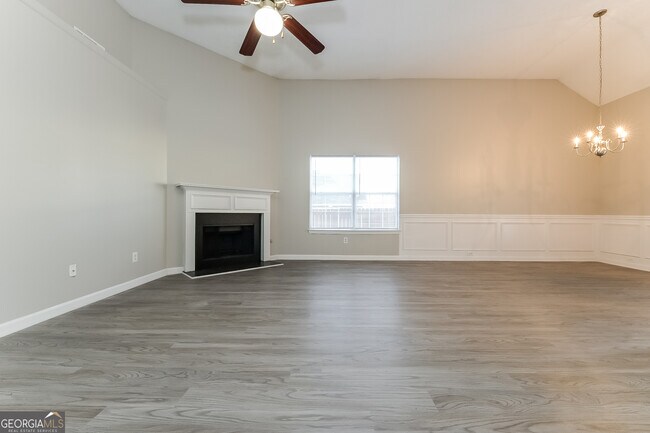 Building Photo - 5754 Star Flower Dr