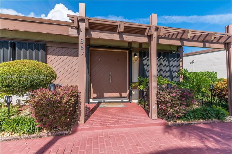 367 Leslie Dr Unit 1, Hallandale Beach, FL 33009 Condo for Rent in