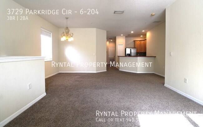 Building Photo - 3729 Parkridge Cir