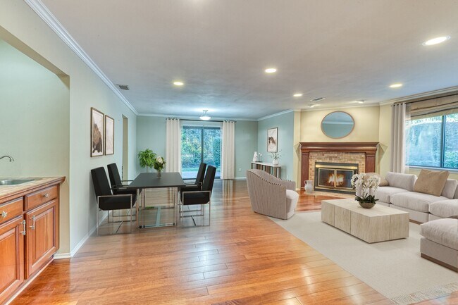 Building Photo - 39 Wimbledon Dr