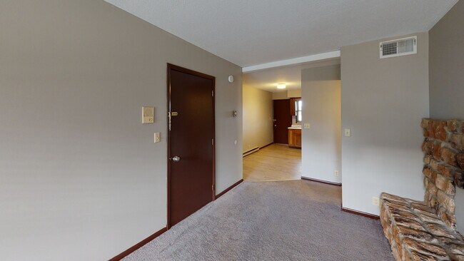 Foto del edificio - 302 Hubbell Dr