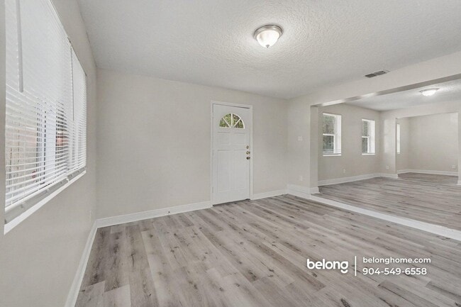 Building Photo - 5531 Agra Ct