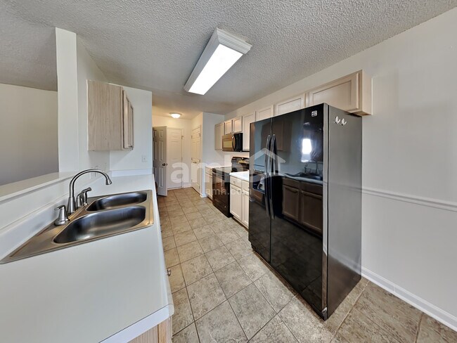 Building Photo - 5464 Grand Traverse Dr