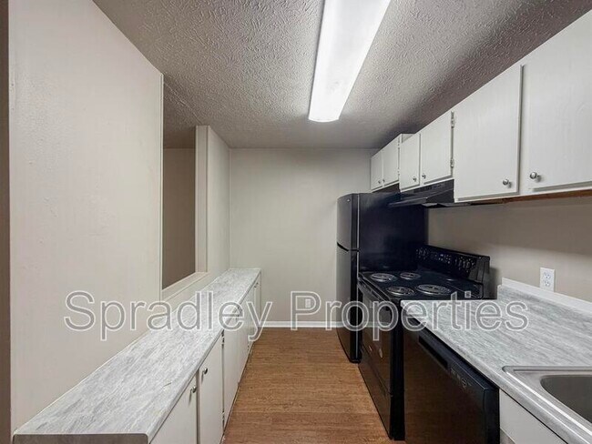 Foto del edificio - 608 John Paul Jones Dr