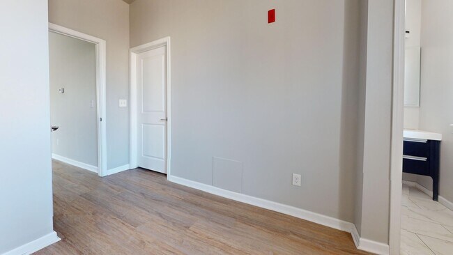 Photo - 2800 Master St Apartment