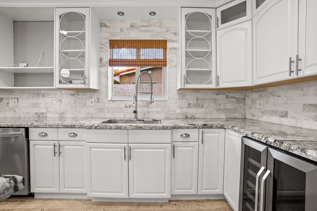 Photo - 4215 Roosevelt St House