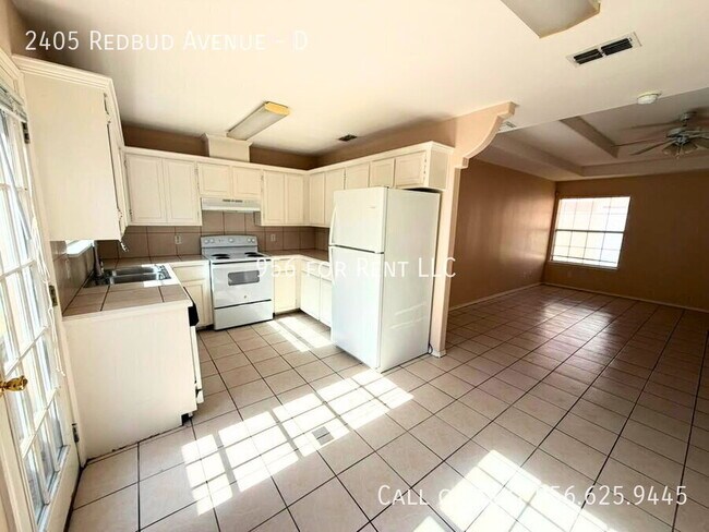 Building Photo - 2405 Redbud Ave W