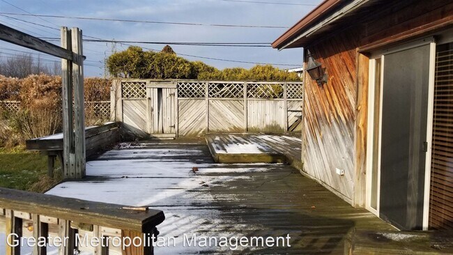 Foto del edificio - 3 br, 1 bath House - 421 Holly Drive