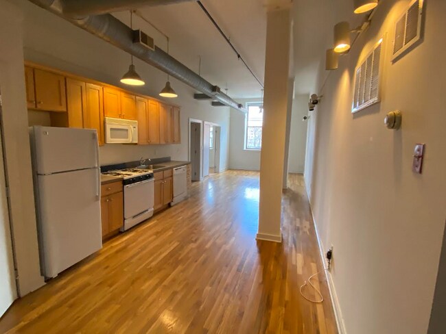 Foto del edificio - 1015 Clinton St