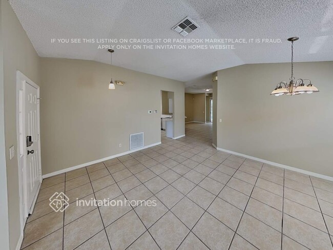 Building Photo - 2539 Chatham Cir
