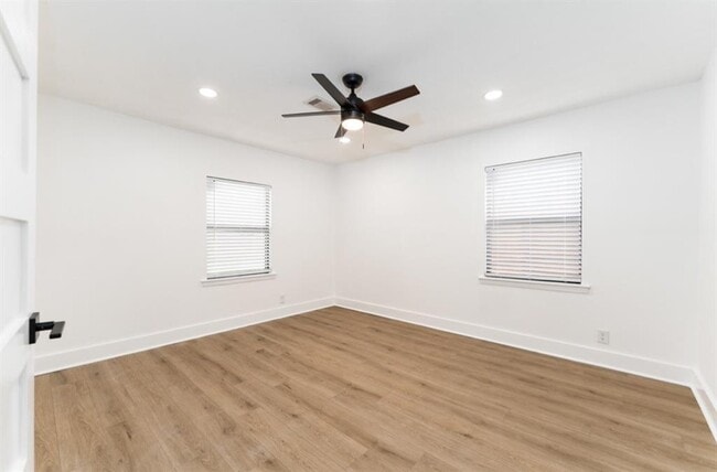 Building Photo - 5002 Nassau Rd