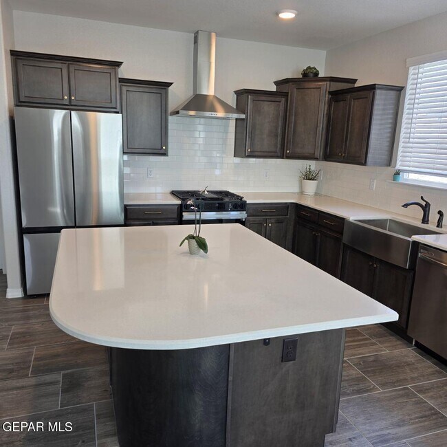 Foto del edificio - 1804 Ritzy Lou Pl