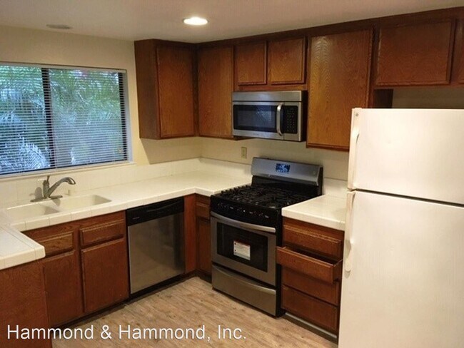 Building Photo - 4 br, 2.5 bath House - 228 Via Del Caballo