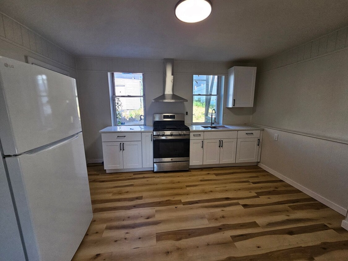 Primary Photo - Newly updated 1 bedroom 1 bath apartment f...