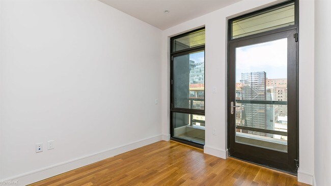 Building Photo - 321 Wythe Ave