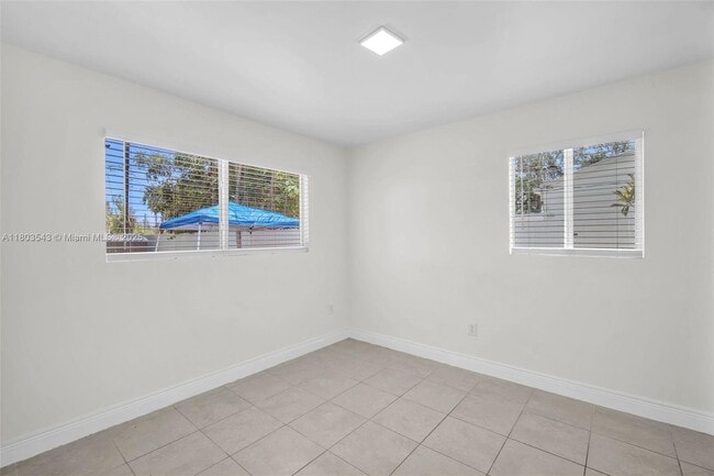 Foto del edificio - 1550 NE 131st Ln