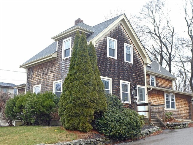 Building Photo - 103 Pearl St