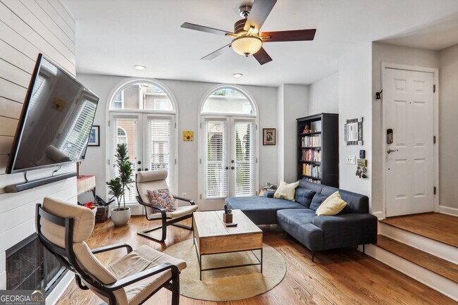 Foto del edificio - 829 Piedmont Ave NE