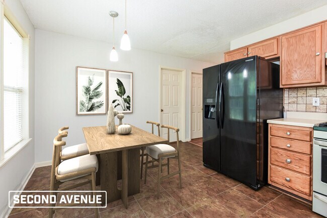 Foto del edificio - 7371 Bramble Oak Dr