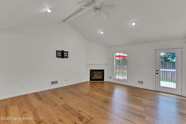 Foto del edificio - 9816 Calamar Ct