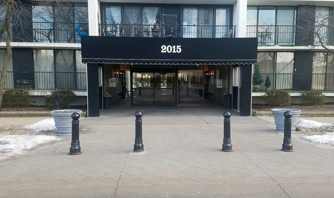Foto del edificio - 2015 S Finley Rd