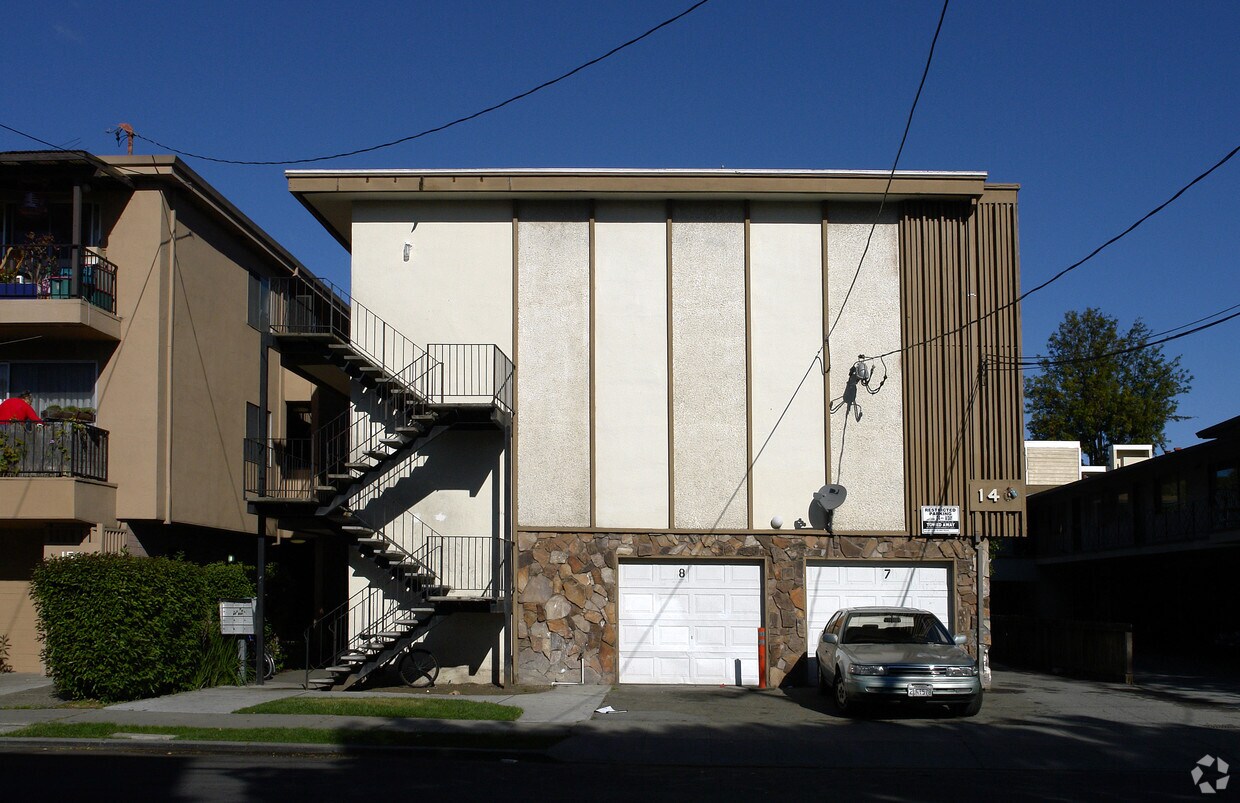 Building Photo - 140 Jackson Ave