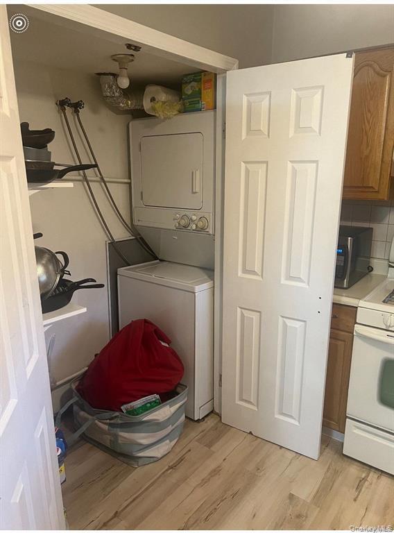 Foto del edificio - 250 Feller Dr