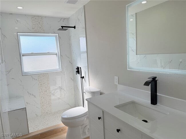 Building Photo - 2101 43rd Ln SW