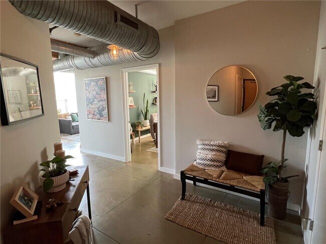 Foto del edificio - 445 Sessions St NW