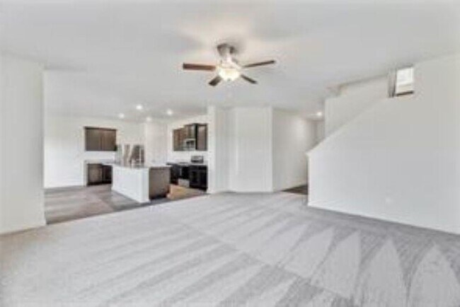 Foto del edificio - 14101 Prospector Wy