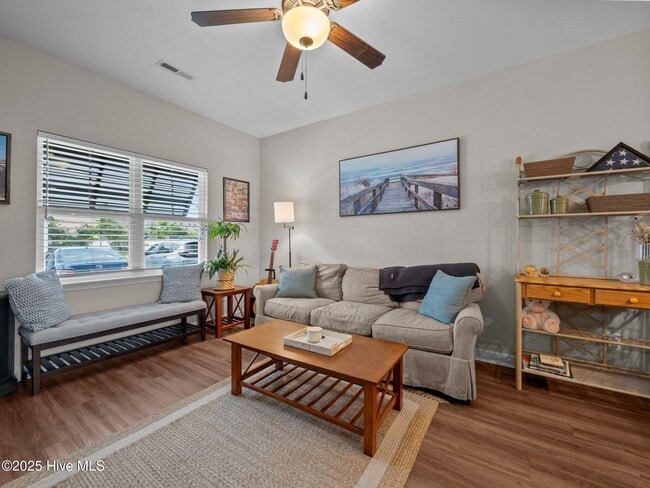 Building Photo - 63 Outrigger Dr