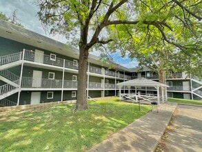 Building Photo - 1215 A St