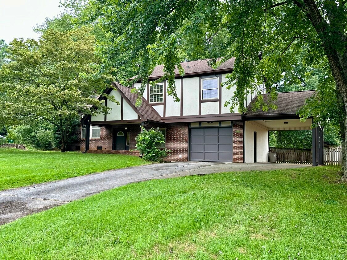 Foto principal - 1812 Sedgewick Dr