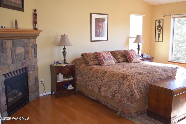 Foto del edificio - 1513 Spruce Canyon Dr