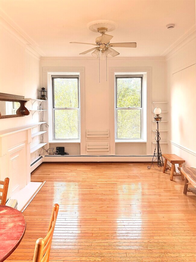 Foto del edificio - 237 3rd St