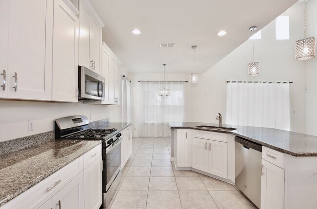 Foto del edificio - Luxurious 4/3.5 Modern Home with a 2 Car G...